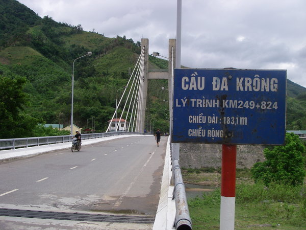 Da Krong Bridge over the Ben Hai river
