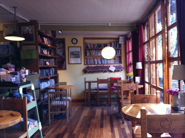 Prague Cafe, Lijiang