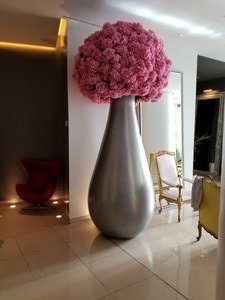 Vase of flowers in the hotel lobby.