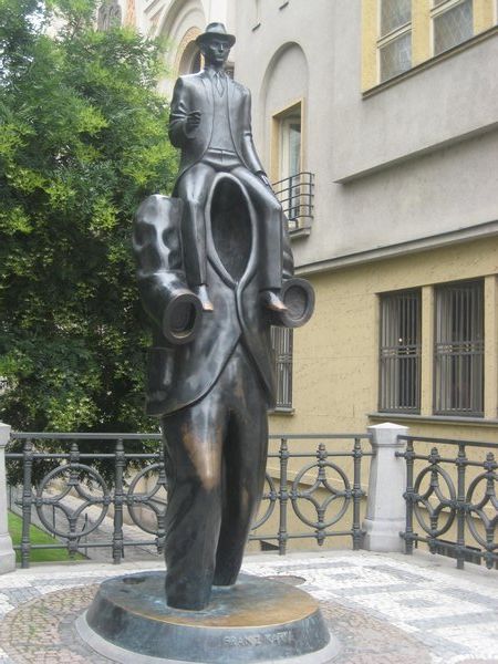 Frank Kafka statue