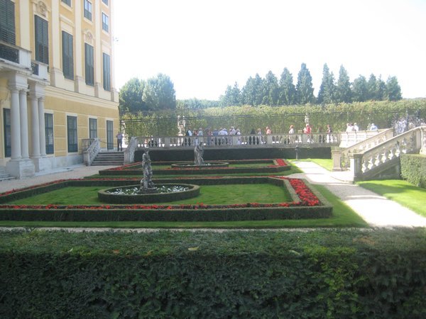 Schonbrunn garden