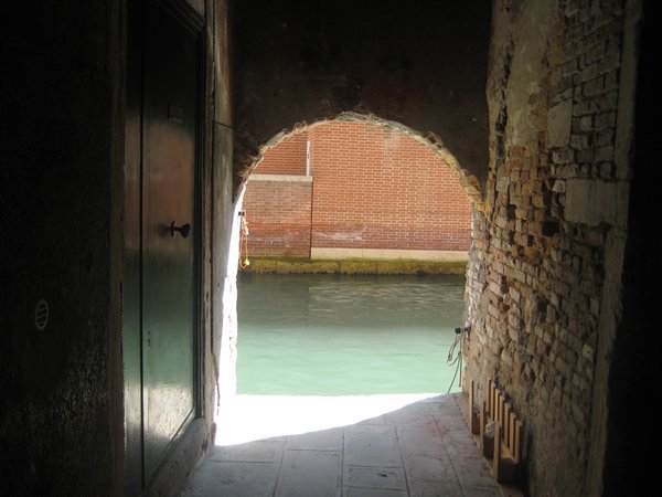 A tunnel into the canal