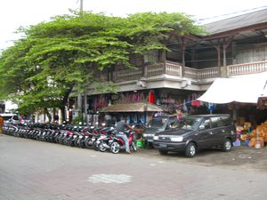 Ubud market entrance