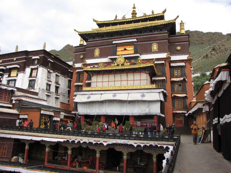 TaShiLunPo Monastery