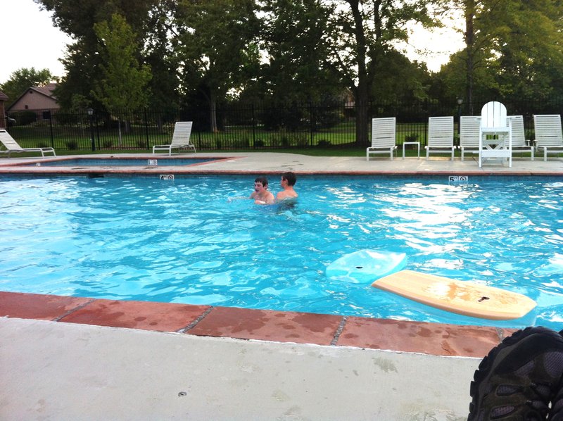 Sean & Drew at the pool