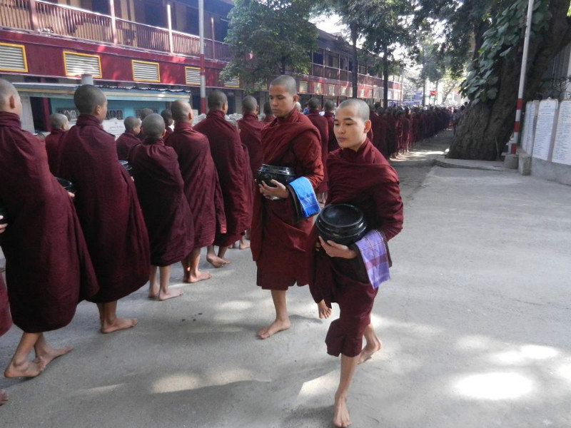 monks breakfast queue