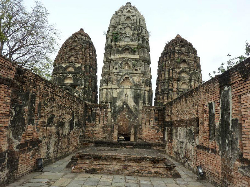 ankor like temple at Sukhothai