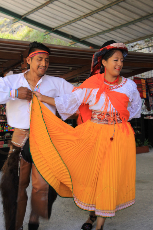 Sibambe dancers, Nariz del Diablo