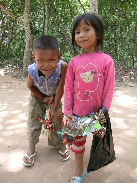 Children in Angkor