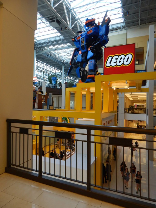 Impressive LEGO Imagination Center at Mall of America