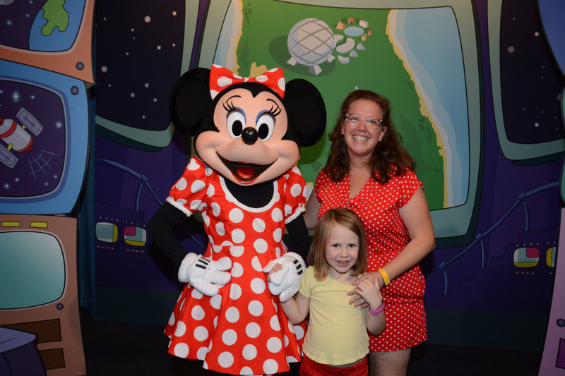 Minnie liked my outfit. 
