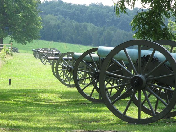Confederate cannons fired thousands of cannonball during the battle of Gettysburg