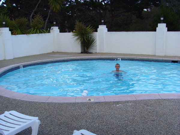 Nikolaj i poolen ved motellet