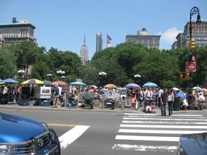 Artists and Farmers Market