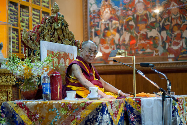 Dalai Lama teaching