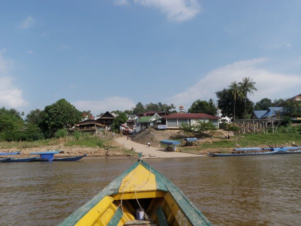 The short trip across the river to Huay Xai