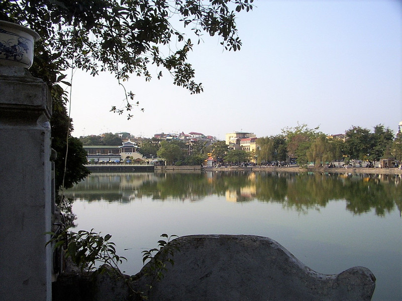 Hoàn Kiếm Lake