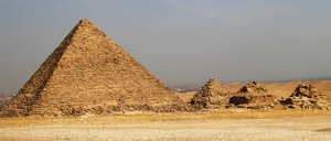 Queens pyramids