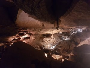 Al Hoota cave
