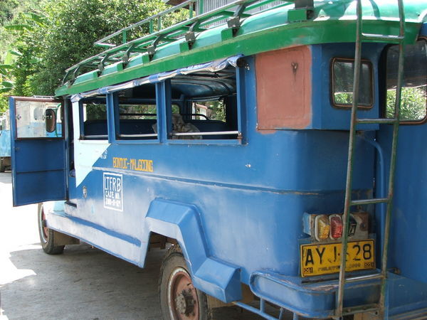 Public bus to Maligcong