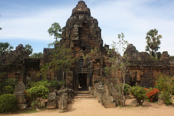 The temple at Tonle Bati