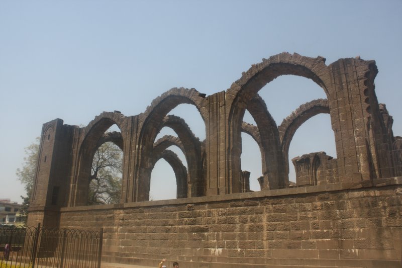 Bara Kamaan the ruined mausoleum of Ali Roza
