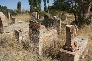 Islamic graves