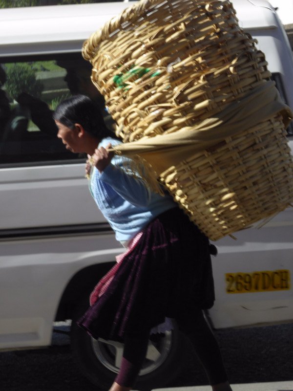 Hardworking woman tackles La Paz busy streets