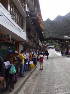 The queue for the bus to Machu Picchu went back miles 