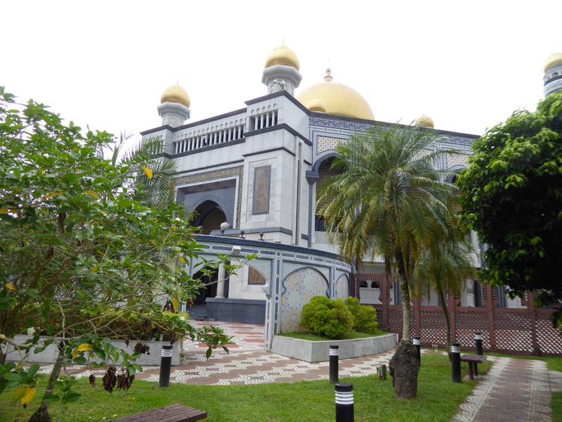 Jame' Asr Hassani Bolkiah Mosque