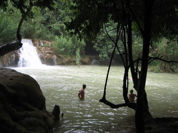 Kuang Si Falls - Luang Prabang5