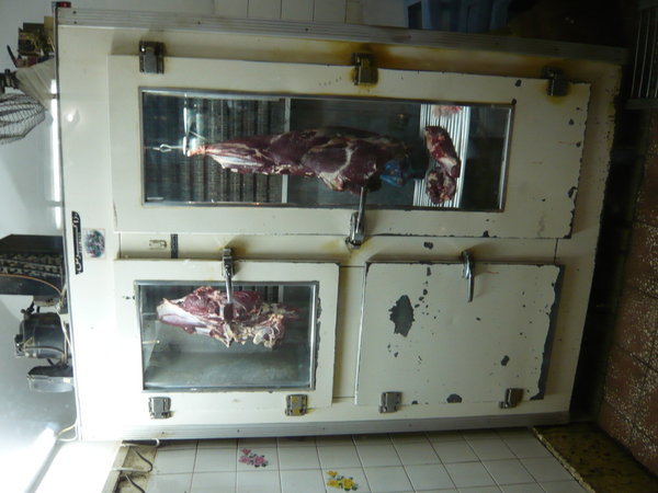 Meat safe in the Kashan Bazar