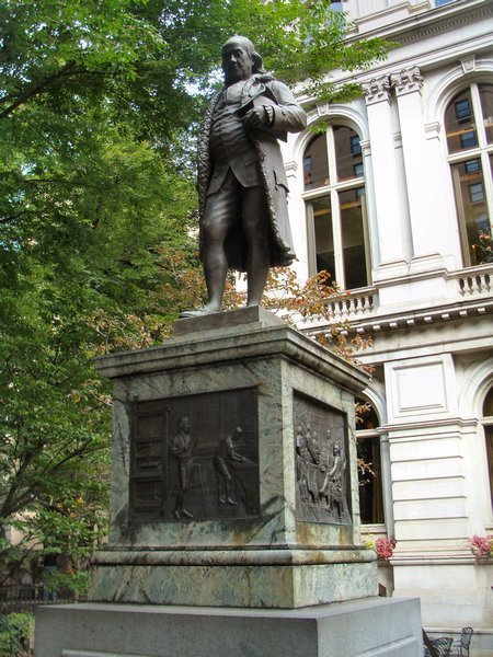 Statue of Ben Franklin