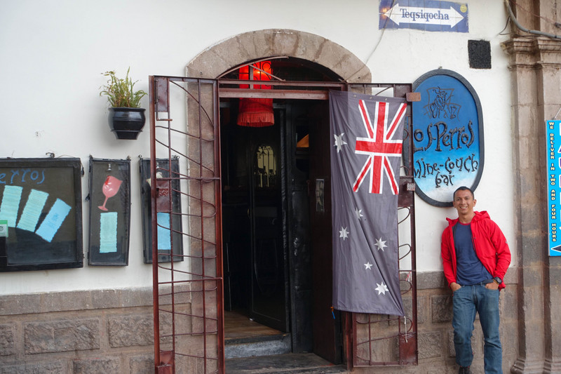 Los Perros Wine Bar in Cuzco