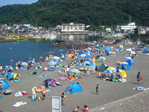 A colourful japanese beach on the east coast of Izu