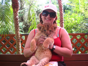 Katie and the cub, cute, its winking!