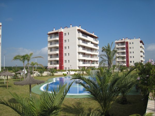 Before we rented our place, we looked at an apartment here, very beautiful but mucho dinero!