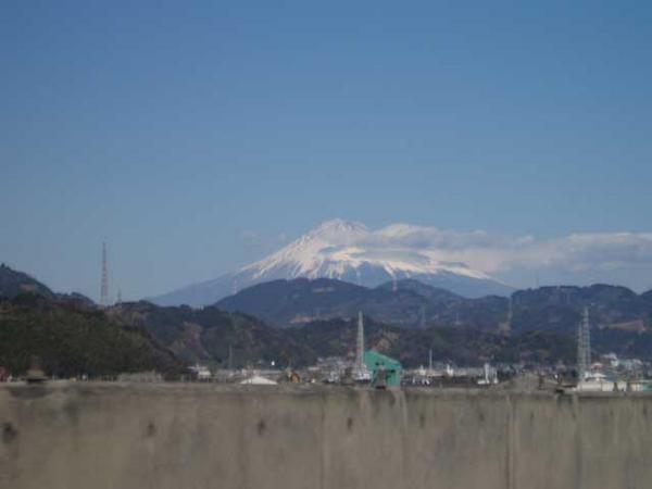 The hiding Mt Fuji