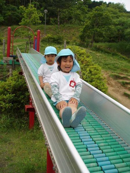 Renjyu & Daiki coming down the coolest slide
