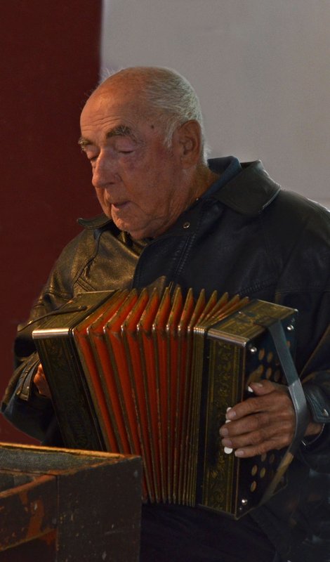 accordian on the ferry