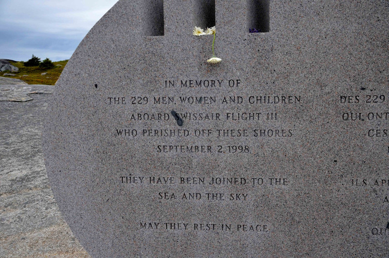 Memorial to Swiss Air crash victims, 1998