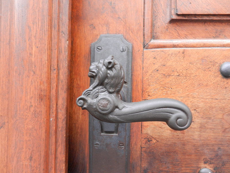 Cool door handle