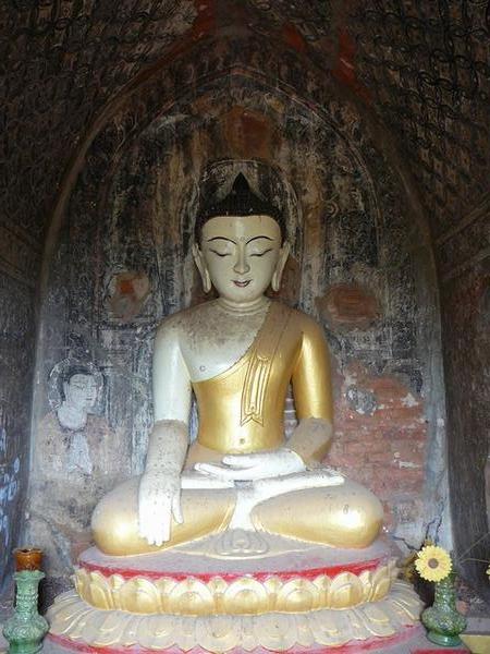 Buddha enclosure