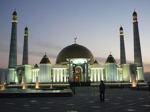 Turkmenbashi's mosque