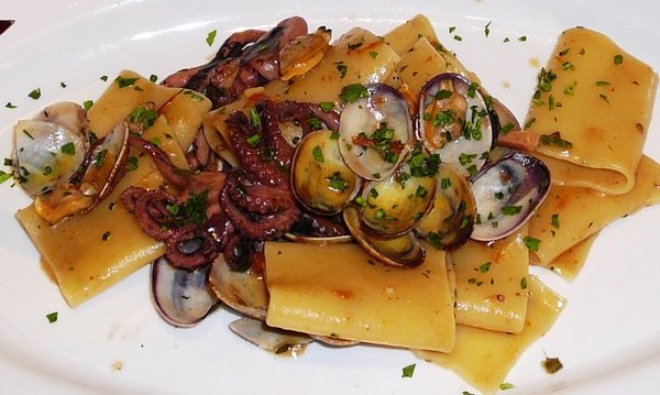 home made pasta with clams & octopus