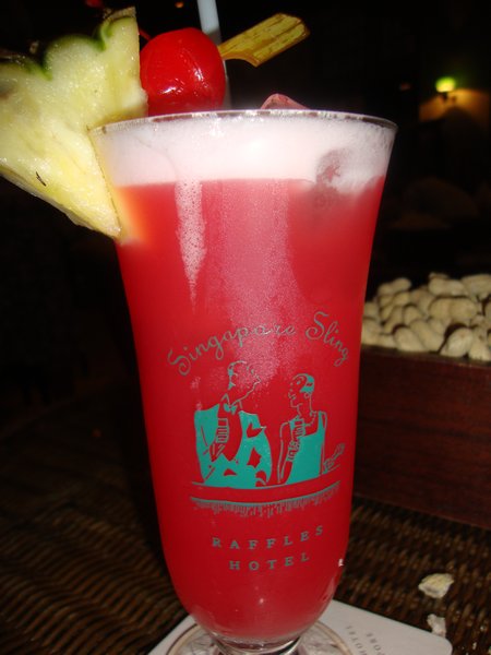 Singapore Sling in the Long Bar