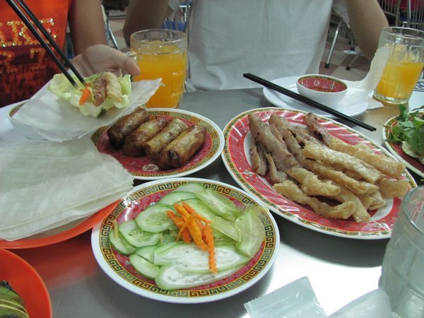 Im FrÃ¼hlingsrollenrestaurant in Nha Trang