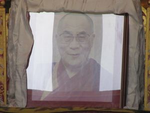 Tibetischer Tempel - Er darf hier natuerlich nicht fehlen