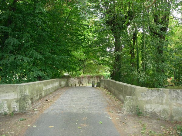 Bridge at Aveny