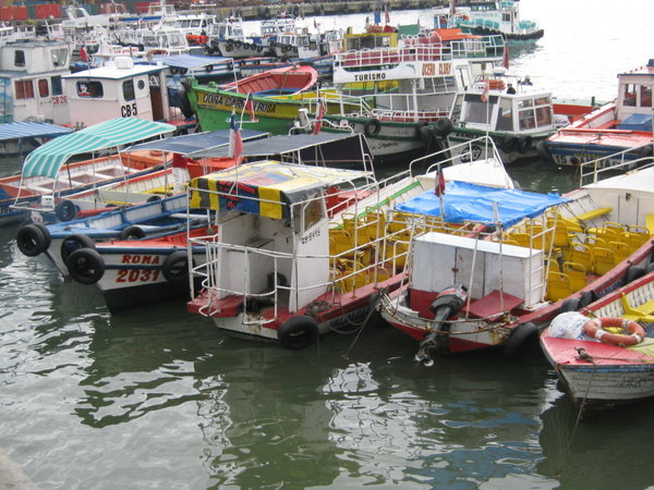 Valpariso boats